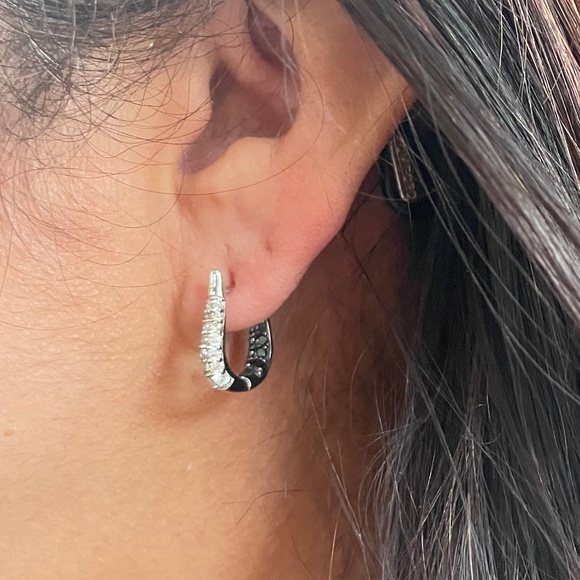 Beautiful Lab Created Black & Clear Diamonds Earrings - Picture 2 of 8